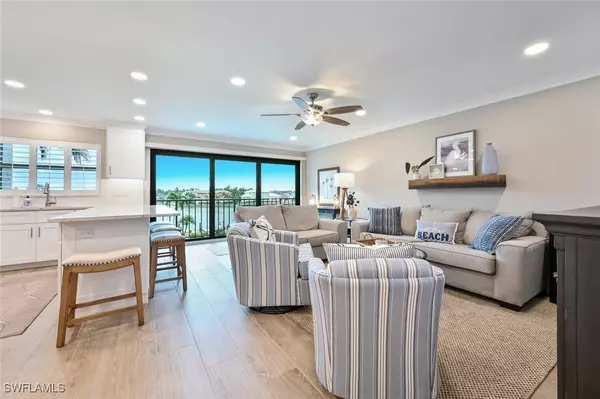 Naples, FL 34103,3200 Gulf Shore BLVD N #308