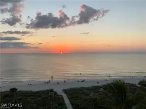 Naples, FL 34103,3420 Gulf Shore BLVD N #51