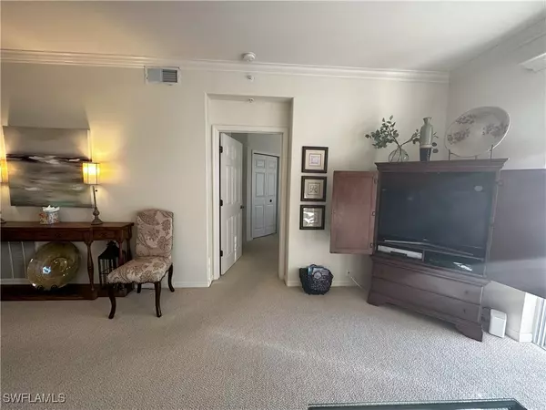 Fort Myers, FL 33908,9100 Southmont CV #206