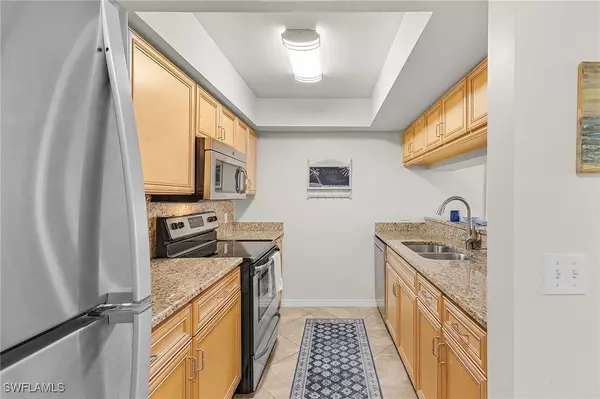 Estero, FL 33928,4151 Ashcroft CT #112