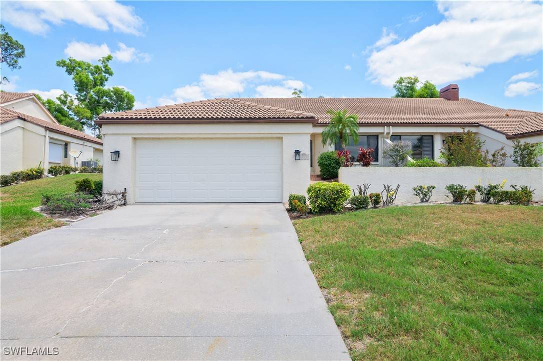 6072 Forest Villas CIR, Fort Myers, FL 33908
