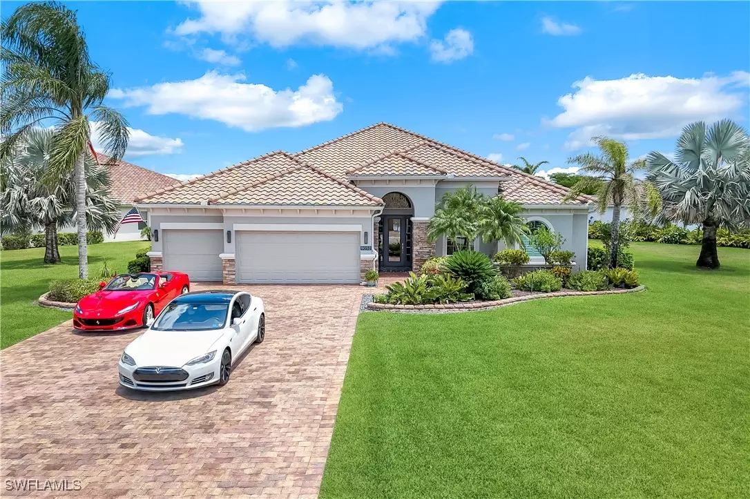Naples, FL 34120,9052 Graphite CIR