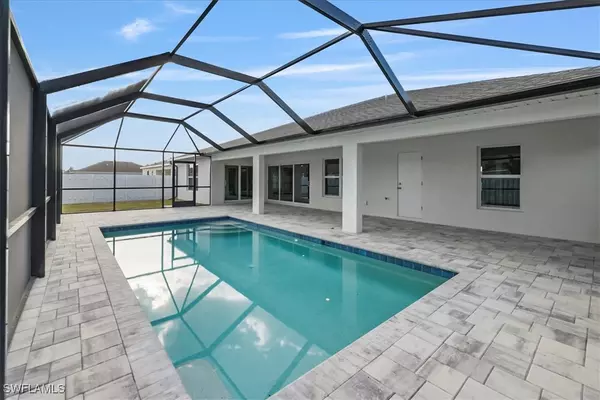 1904 NW 18th ST, Cape Coral, FL 33993