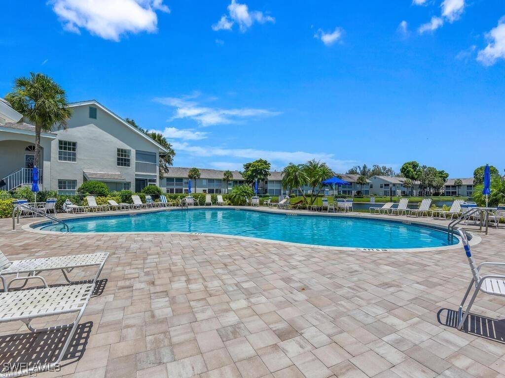Naples, FL 34110,13141 Hamilton Harbour DR #P2