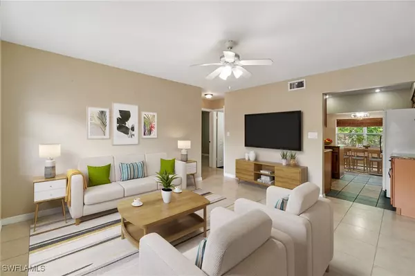 853 95th AVE N, Naples, FL 34108