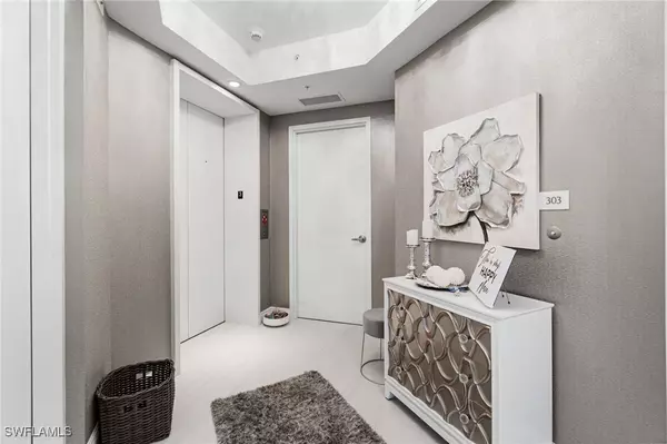 Bonita Springs, FL 34134,4800 Pelican Colony BLVD #303