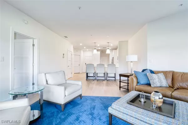 Naples, FL 34119,220 Vintage CIR #B103