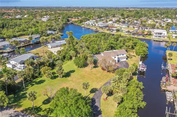 North Fort Myers, FL 33903,1182 Betmar BLVD