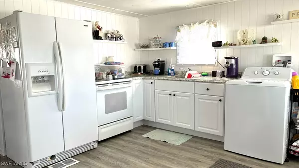 North Fort Myers, FL 33917,857 Winterest DR