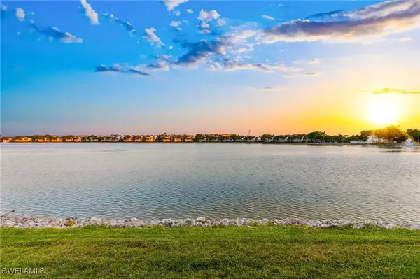 2524 Sailors WAY #118, Naples, FL 34109