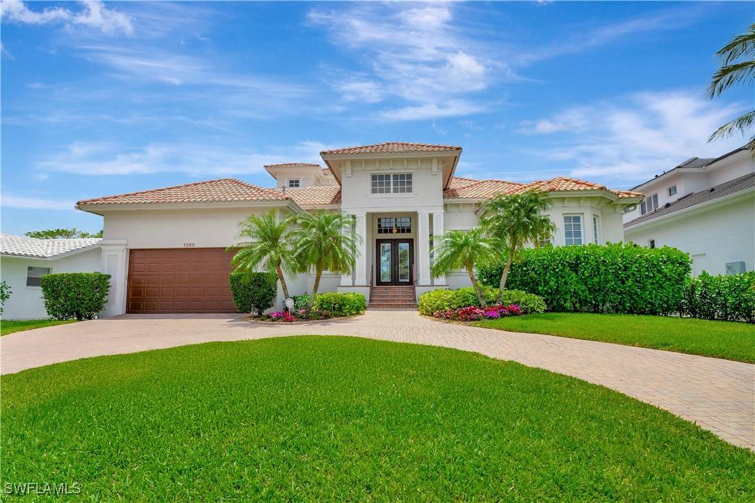 1380 Marlin DR, Naples, FL 34102