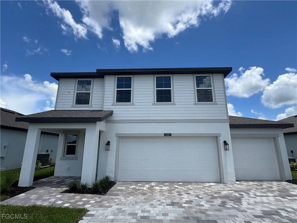 237 Moonlit Lake TRL, Lehigh Acres, FL 33974
