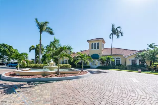 Naples, FL 34109,4635 Saint Croix LN #1218