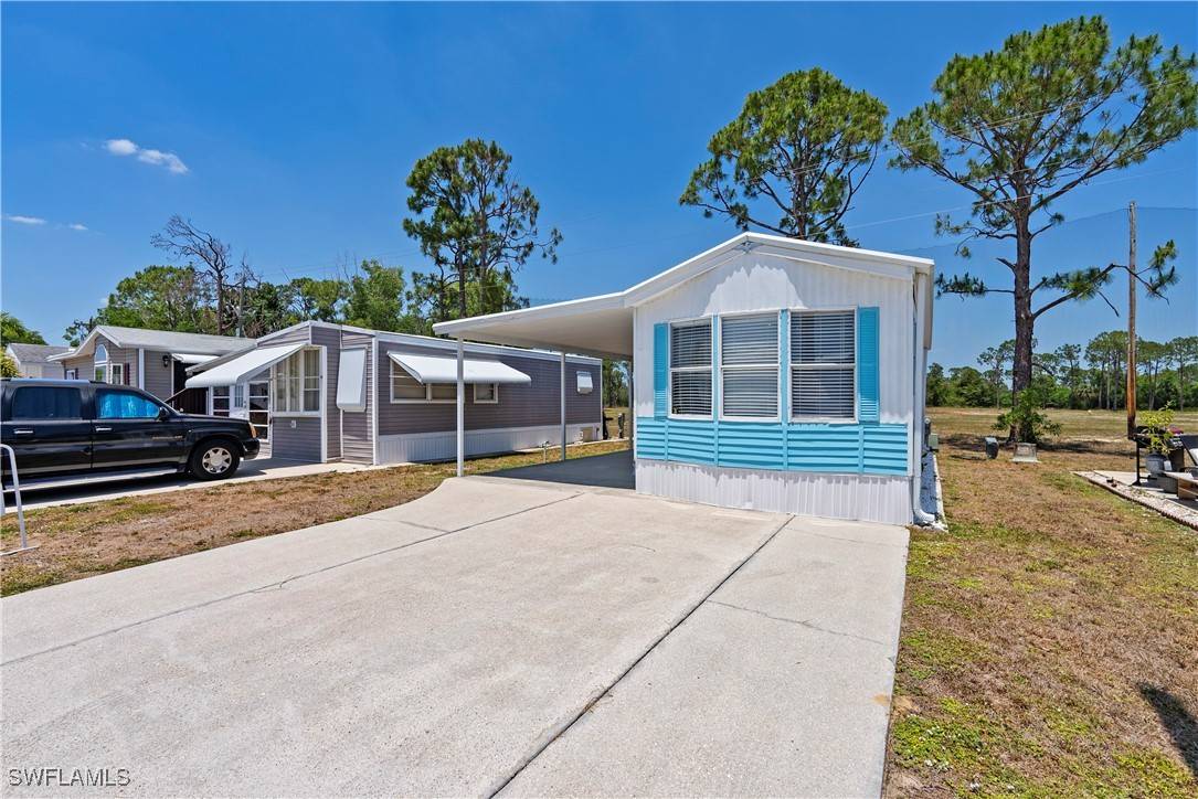 North Fort Myers, FL 33903,242 Caravan CIR