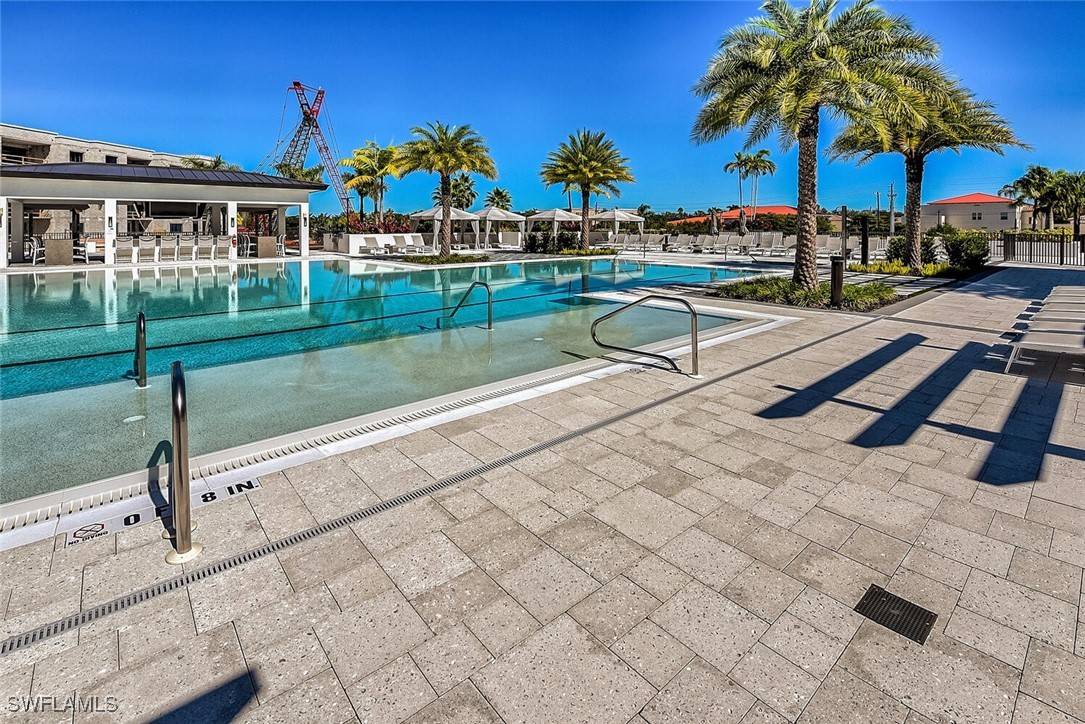 Naples, FL 34102,1125 Central AVE #373