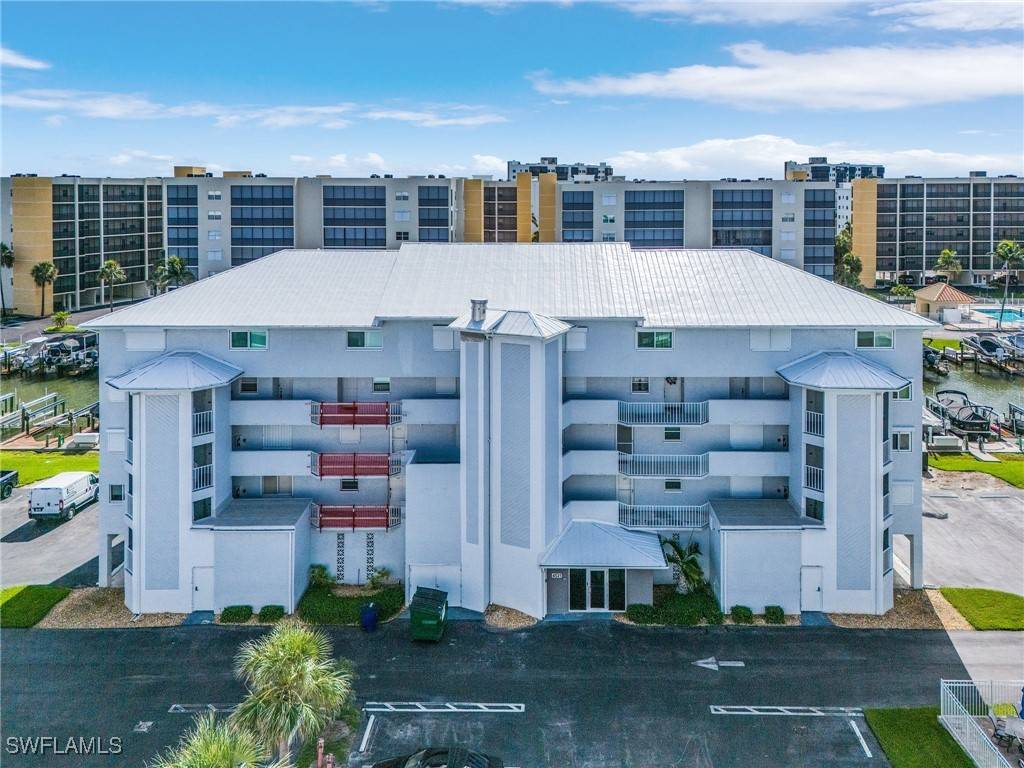 Fort Myers Beach, FL 33931,4531 Bay Beach LN #231