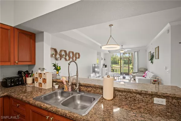 Estero, FL 33928,10121 Villagio Palms WAY #102
