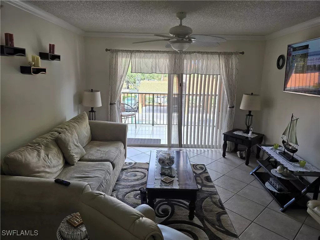 Naples, FL 34104,1210 Wildwood Lakes BLVD #203