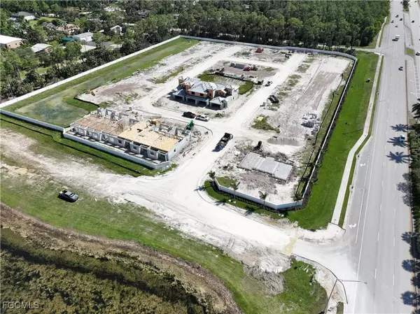 Naples, FL 34112,6093 Barbara CIR