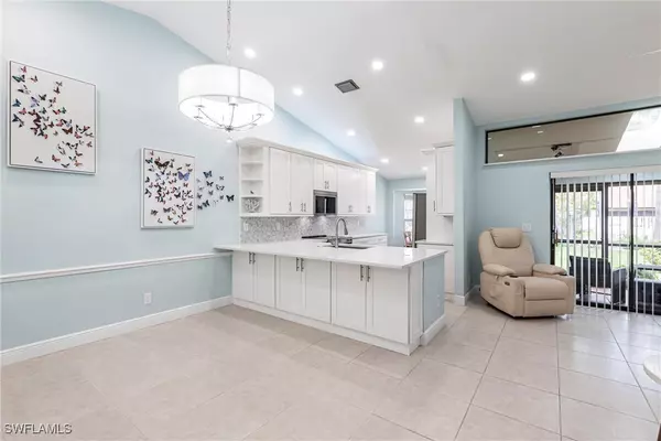 Naples, FL 34109,10737 Henry CT #602