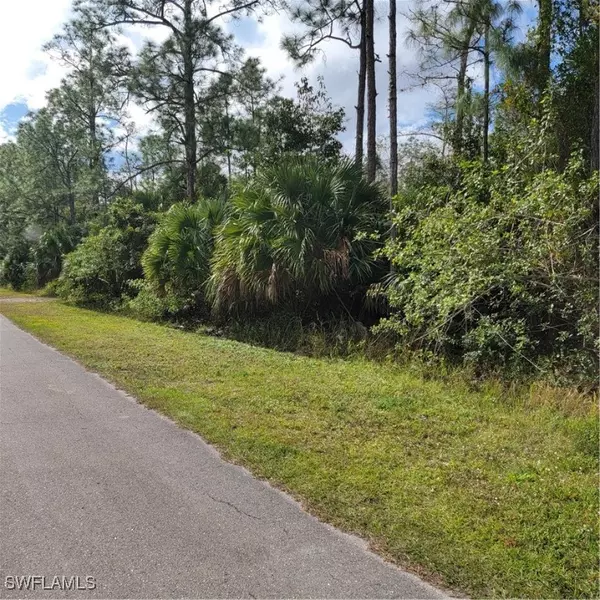 Naples, FL 34120,2nd St NE