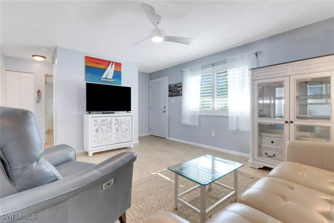 Naples, FL 34103,788 Park Shore DR #C34