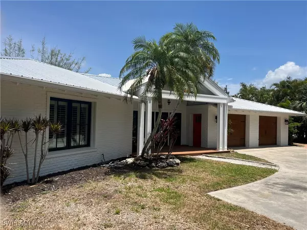 7528 Grande Pine RD, Bokeelia, FL 33922