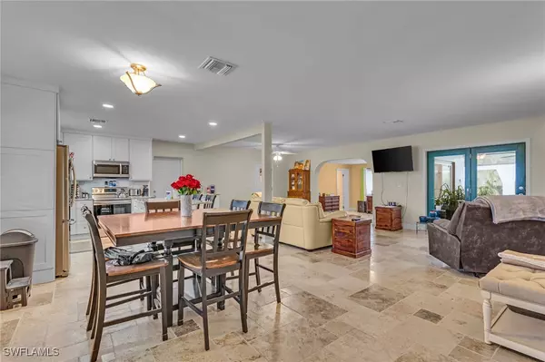 Fort Myers, FL 33901,1331 Rio Vista AVE