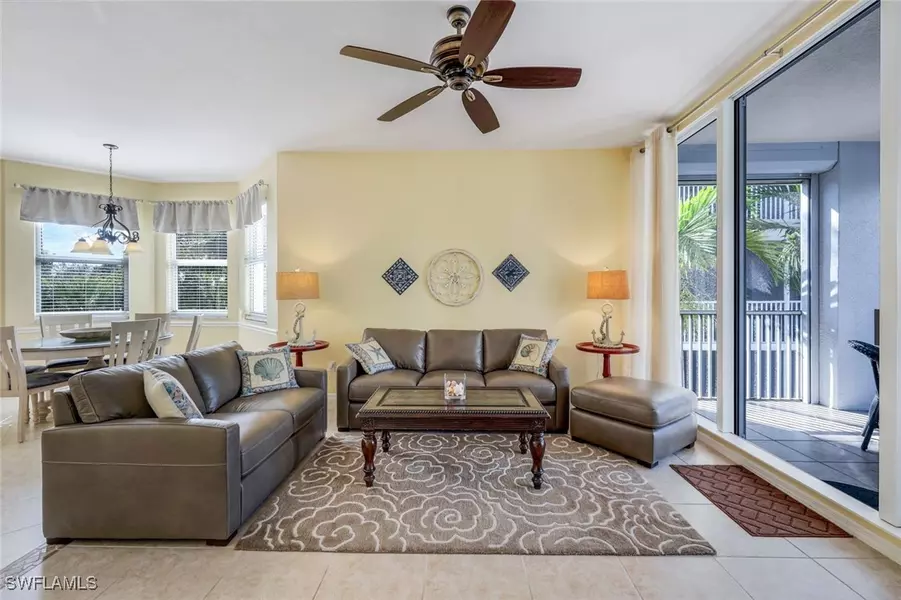 460 LAUNCH CIR #301, Naples, FL 34108