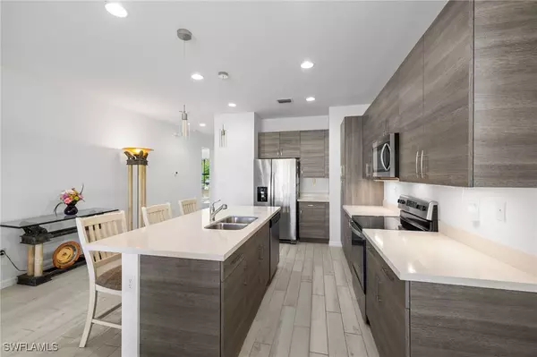 Naples, FL 34104,8980 Madrid CIR