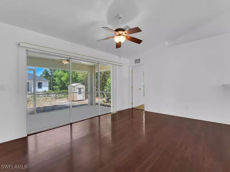 3212 29th ST SW, Lehigh Acres, FL 33976