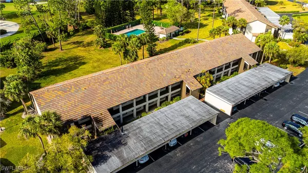 5825 Rattlesnake Hammock RD #108, Naples, FL 34113