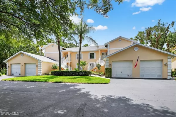 Naples, FL 34110,737 Wiggins Lake DR #102