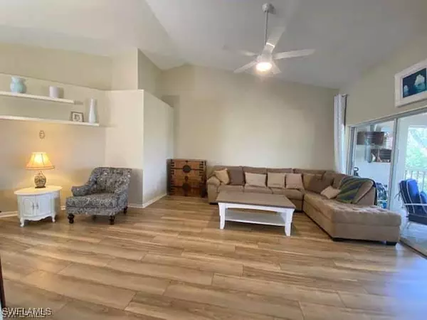 Naples, FL 34109,3785 Fieldstone BLVD #206