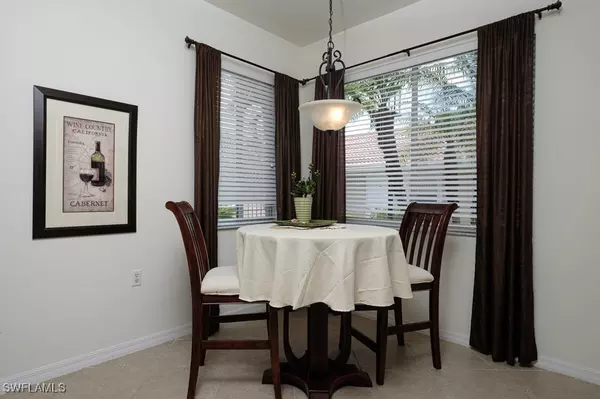 Naples, FL 34112,2386 Magnolia AVE #7801