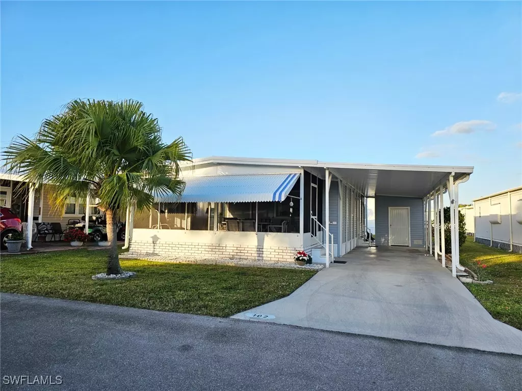 Fort Myers, FL 33905,102 Poinsettia DR
