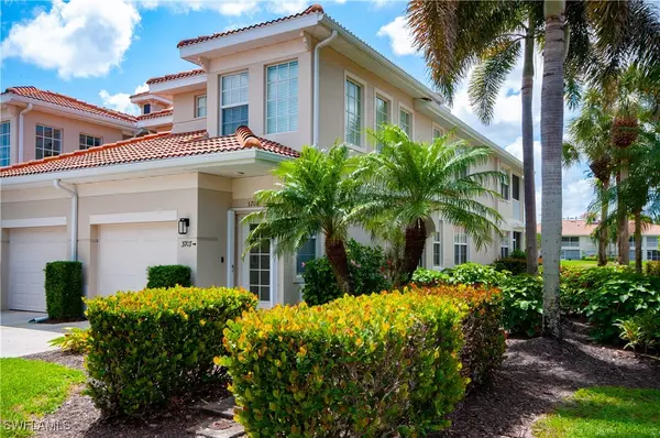 3045 Driftwood WAY #3707, Naples, FL 34109