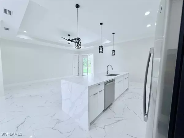 Lehigh Acres, FL 33972,1312 Oak AVE
