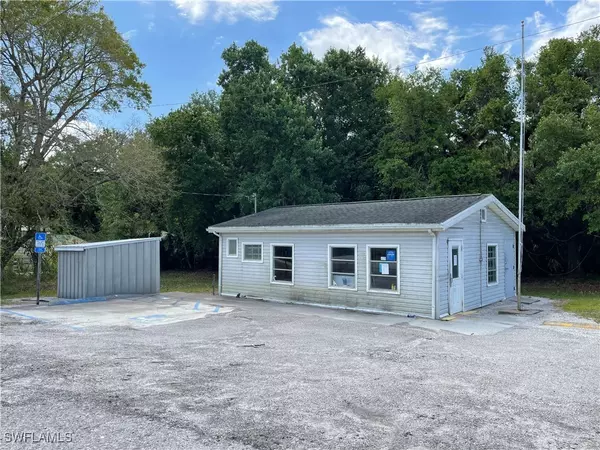 Palmdale, FL 33944,1134 Broadway ST