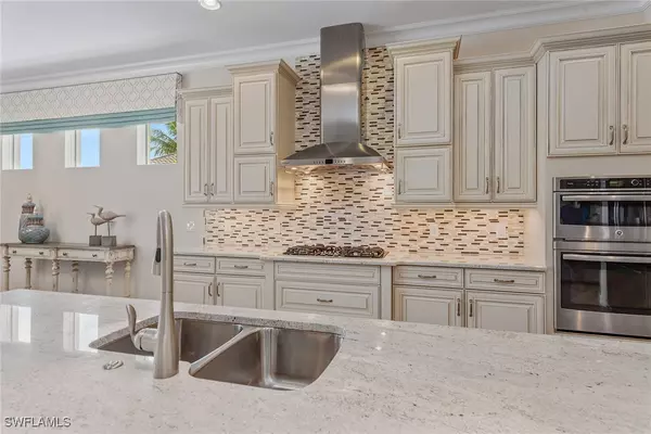 Naples, FL 34114,9479 Lagomar CT