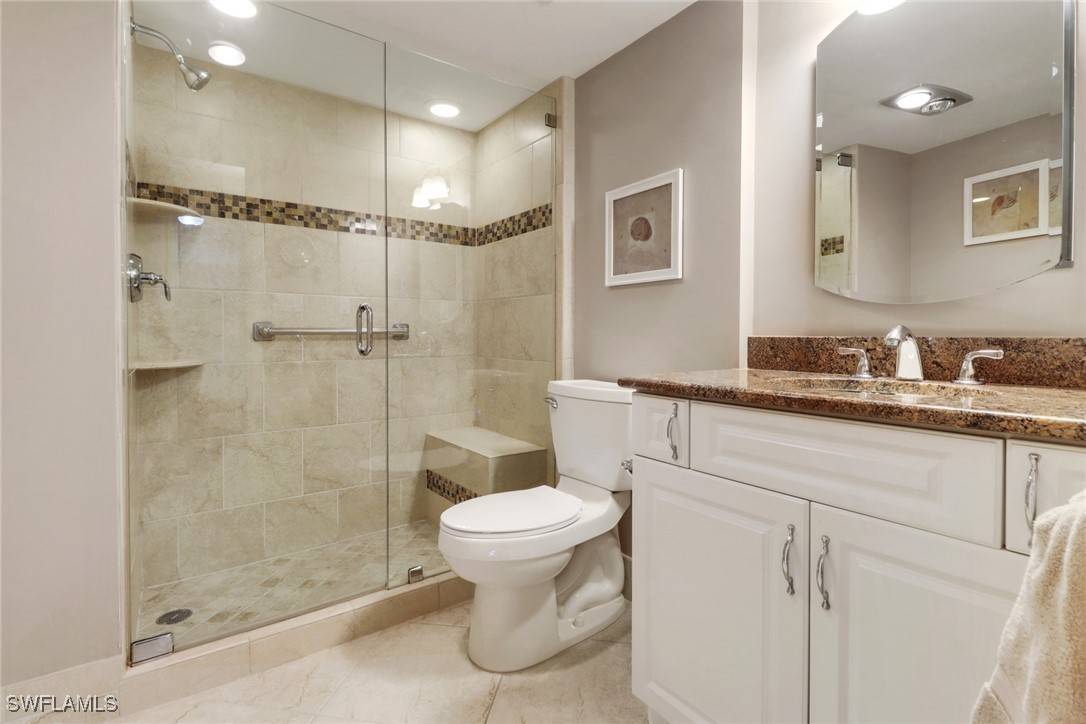Naples, FL 34103,3399 Gulf Shore BLVD N #303