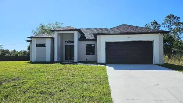 1019 Calvin AVE, Lehigh Acres, FL 33972