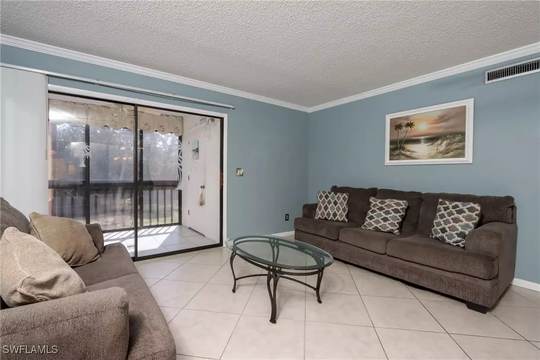 Fort Myers, FL 33919,6110 Whiskey Creek DR #212