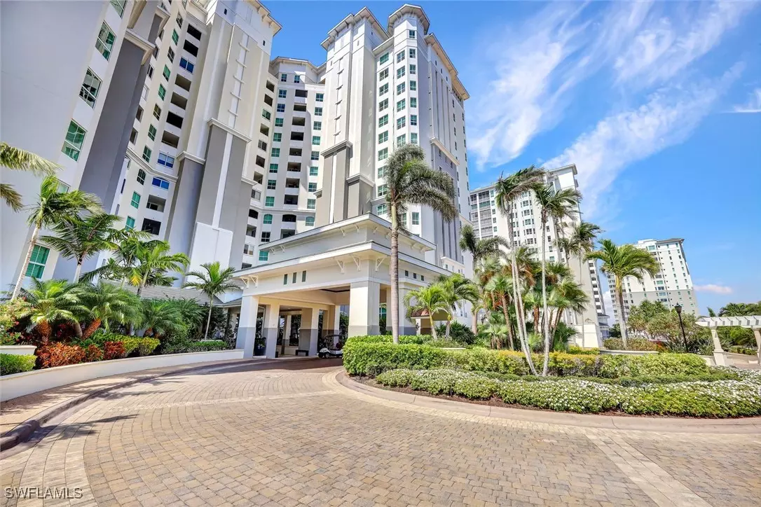 Naples, FL 34110,295 Grande WAY #402