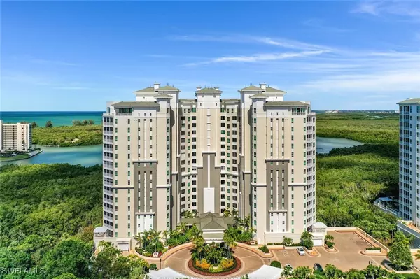 295 Grande WAY #404, Naples, FL 34110