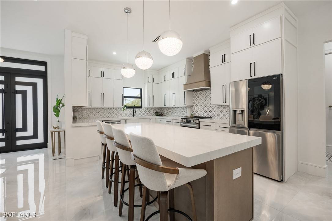 24131 Cock Robin LN, Bonita Springs, FL 34135