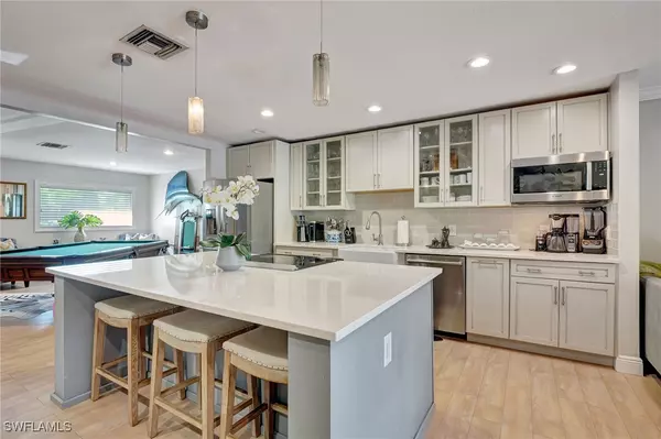 1387 28th AVE N, Naples, FL 34103