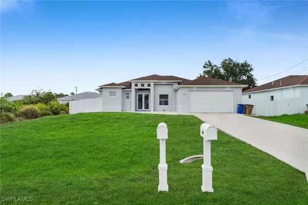 2902 9th ST SW, Lehigh Acres, FL 33976