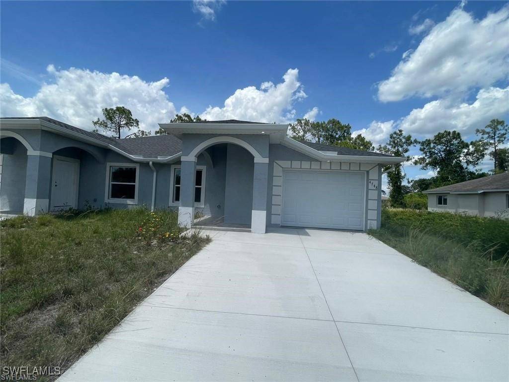 Lehigh Acres, FL 33973,4521/4523 24TH ST SW