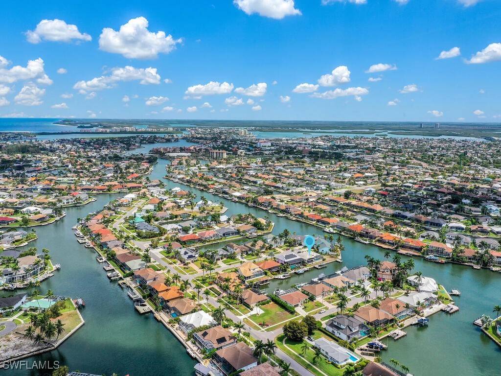 Marco Island, FL 34145,941 Moon CT